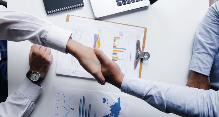 Read more about the article Certyfikacja CE włókien polimerowych – procedura krok po kroku