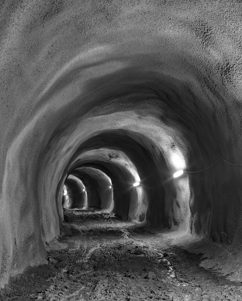Read more about the article Włókna w betonie natryskowym (shotcrete) – tunele i górnictwo